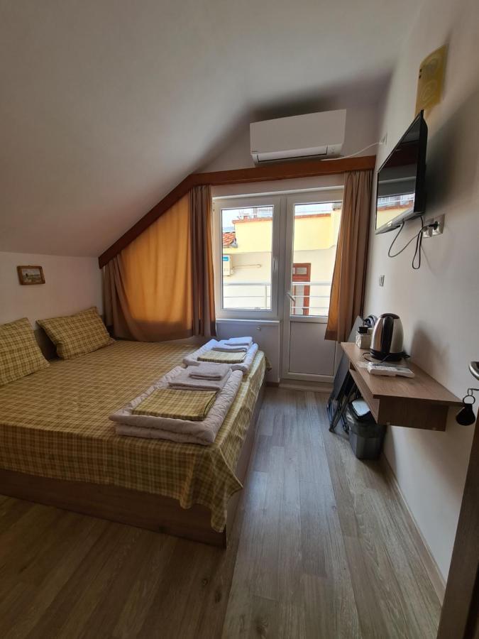 Guest Rooms Kostovi Nessebar Exterior foto